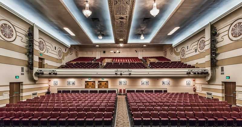Capri Theatre