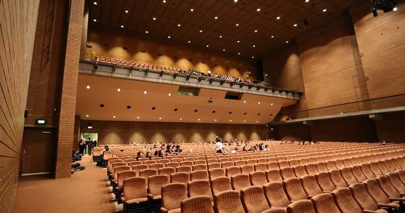 Robert Blackwood Hall