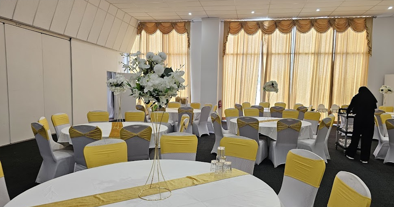 The Gold Reception